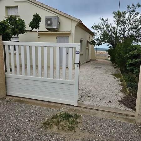 Charmante Maison De Vacances Face A La Mer *